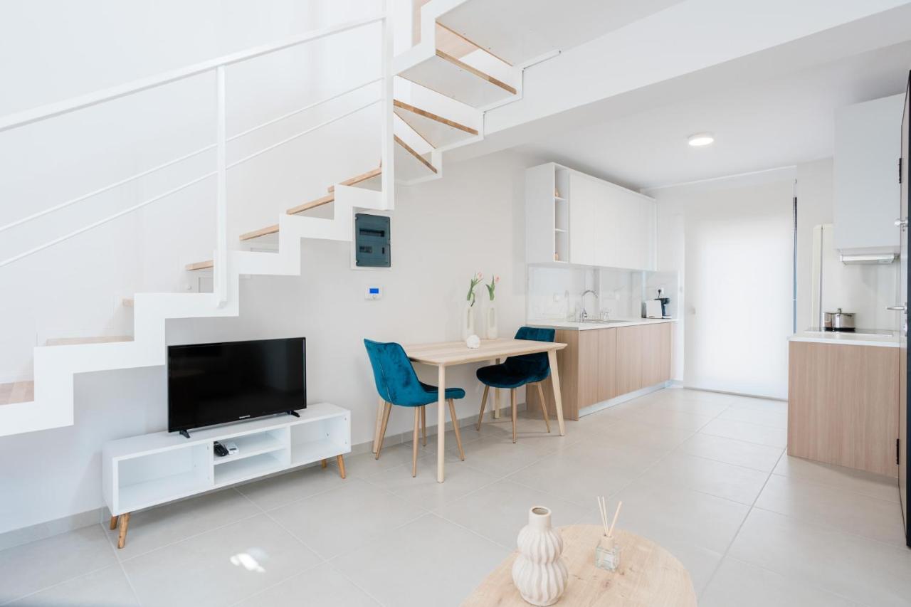 Estea Quality Living Volos Esterno foto